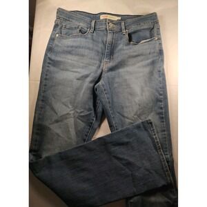Levie Strauss Mid-Rise Bootcut Size 10 Woman Jean